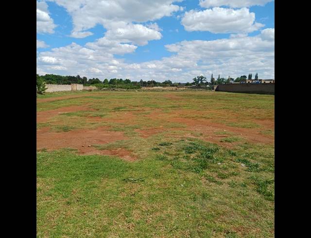 LAND FOR SALE IN KLIPRIVIERSOOG